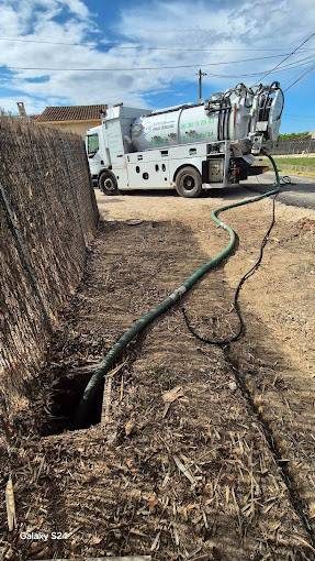 Fosse septique pleine ? Canalisation bouchée (WC, évier, égout, etc.) ? Contactez-nous pour obtenir votre devis